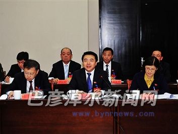 10月26日,张晓兵参加市第四次党代会市直代表团讨论。
