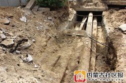 包头民主路塌陷路段开始更换管线
